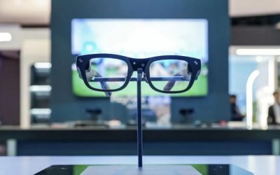 ​被忽视 11 年的 AR 眼镜，回到了 CES 的舞台中央
