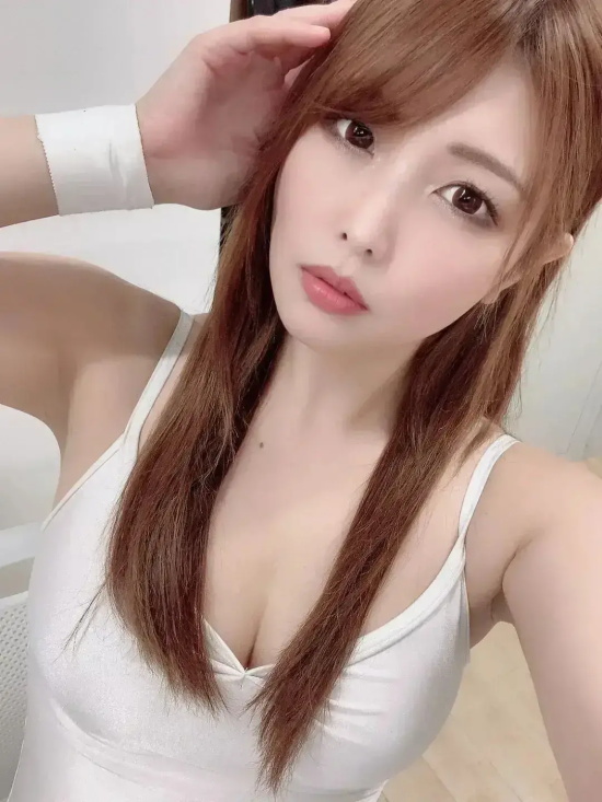 超盟的巨蟹轻熟美人新村朱里，火力全开的AOE女杀手！