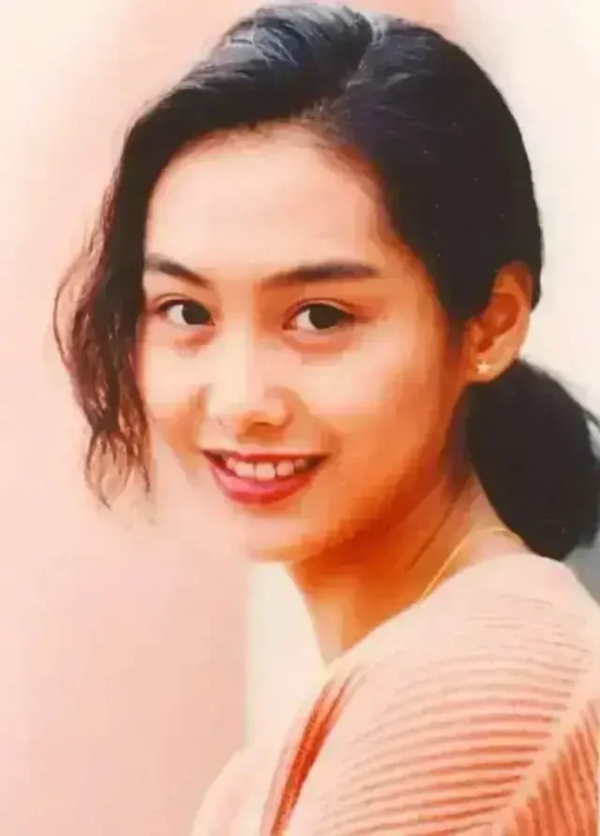 盘点紫霞仙子“朱茵”年轻时最美的照片及写真合集