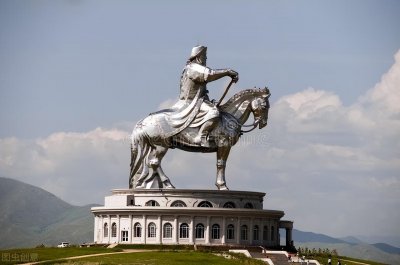 ​成吉思汗和忽必烈是什么关系（成吉思汗是忽必烈什么人）
