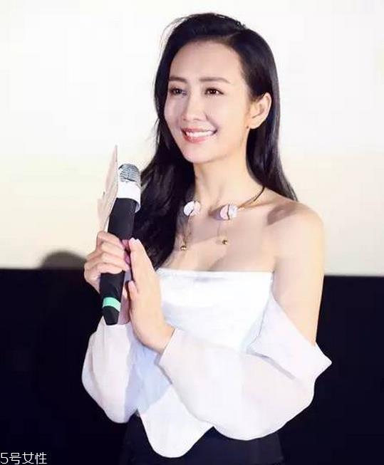 一字领适合胸大的人吗 一字领适合什么发型