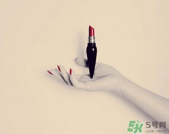 红底鞋口红多少钱？红底鞋口红专柜价格