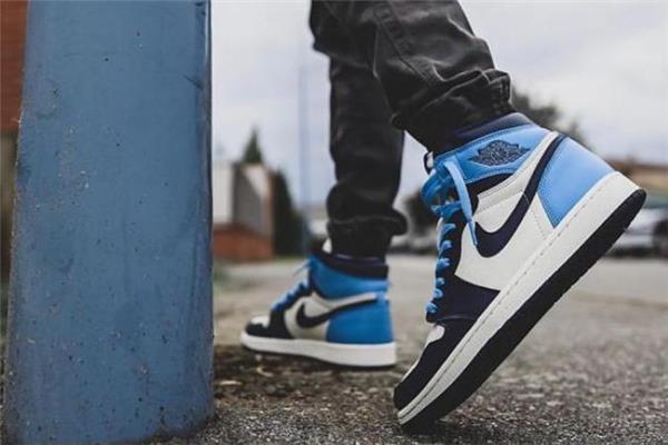 aj1黑曜石北卡蓝真假对比 aj1北卡蓝黑曜石真假鉴定