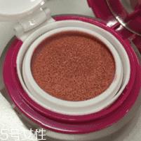 腮红怎么涂才能避免成为福娃？这些方法要记牢