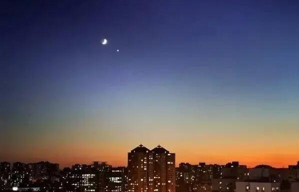 探秘金星伴月是什么征兆?  3