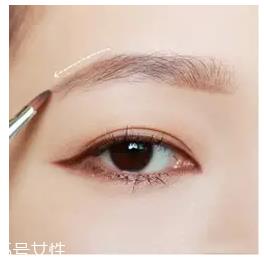 眉粉怎么画眉毛好看？这么用眉妆超完美