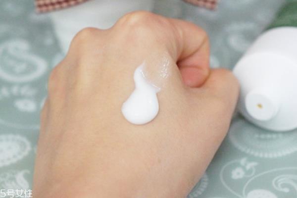 beely身体乳怎么样 鸡皮的好选择