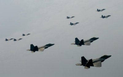 ​全球顶级隐身战机，F22实力超群，不愧是世界第一款第五代战斗机