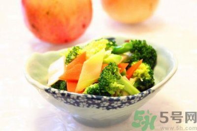 ​西兰花可不可以生吃？西兰花可不可以凉拌？