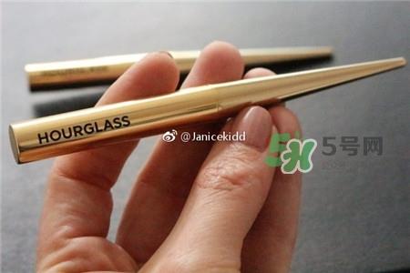 hourglass烟斗唇膏笔怎么样_hourglass烟斗唇膏笔色号试色