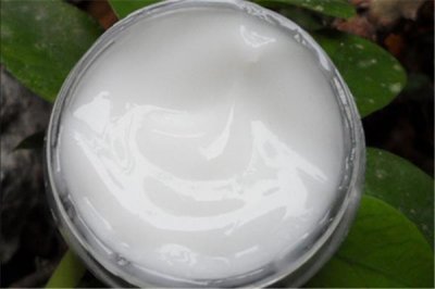 ​乳液每天涂很多次可以吗 乳液每天用多少合适