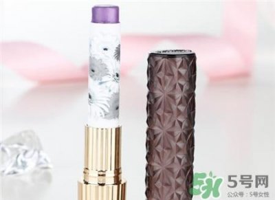 ​canmake变色唇膏怎么用?canmake变色唇膏使用方法