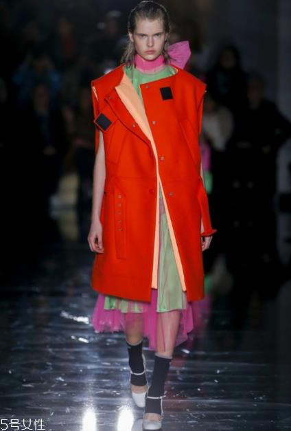 prada2018秋冬系列好看吗_款式有哪些？