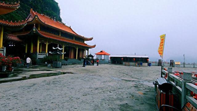 广西高山的景区-中国弄拉，雾天时这里风景犹如仙境，太美了