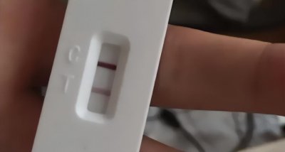​江苏一男子误将2条杠验孕棒照片发业主群，此举引发了什么后果？