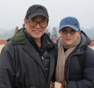 ​李连杰与利智：无背景的相互依靠与娱乐圈奋斗传奇
