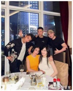 ​阿娇前夫赖弘国宣布喜获二胎千金，妻子怀抱女儿躺在病床上笑逐颜开