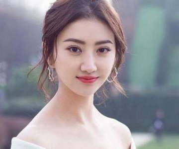 ​景甜家庭背景曝光：为何她一直红不起来？