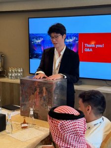 ​和国家首相聊游戏，拿下18亿投资：今天这名老板在上海又官宣了大事