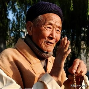 ​海贤老和尚：112岁圆寂，一字不识，一句南无阿弥陀佛，念了92年