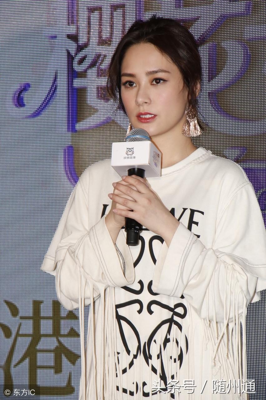 Twins阿娇钟欣潼，娇滴滴的笑容让人难以忘怀
