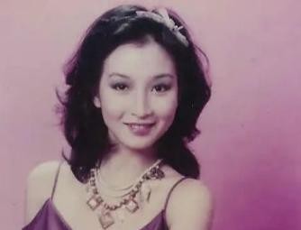 黄杏秀的个人简介 为何结婚41年无儿女却被宠成小公主(16)