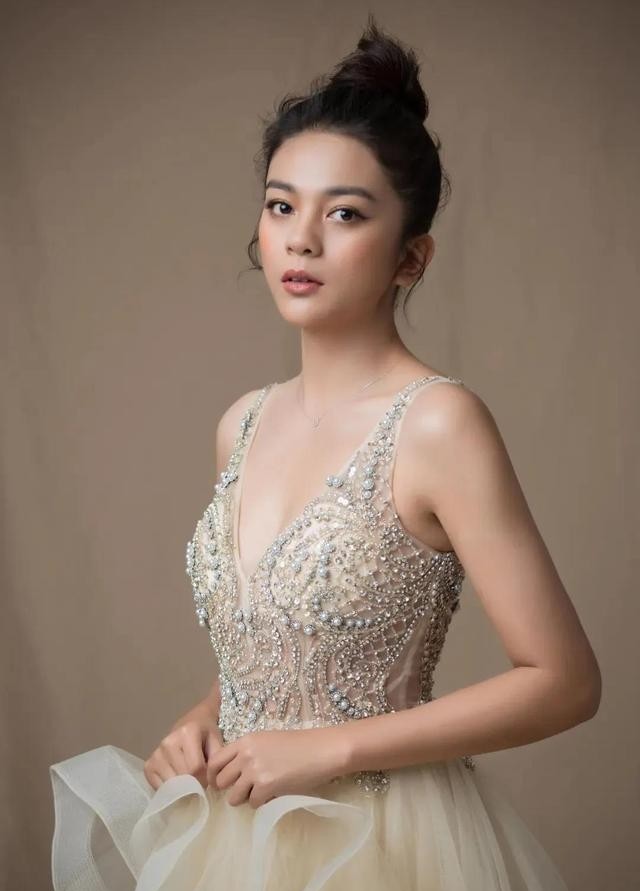 谈莉娜是哪一届快女(谈莉娜跟谁一届超女) 谈莉娜 快女 第19张