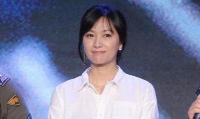 ​徐静蕾的彪悍情史：19岁恋爱，交往12个男友，她凭啥这么任性