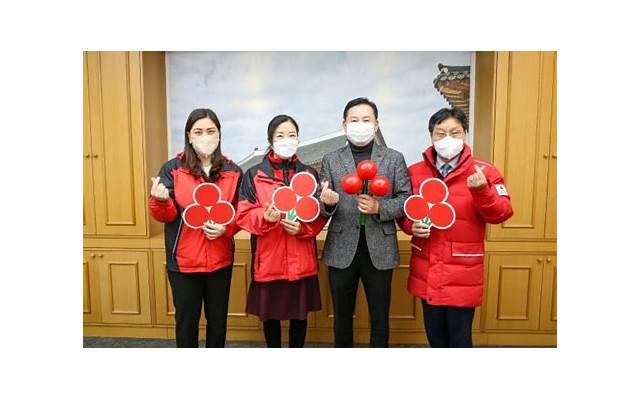 探寻上海野生动物园，与猩猩亲密接触的方法体验