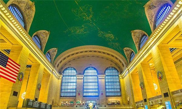 世界上最大的火车站（每天要经过五百多辆火车，并且要接待21万名乘客）(4)_