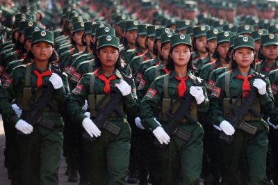 ​缅甸佤邦跟中国啥关系？为何说中国话用人民币，抄中国作业？