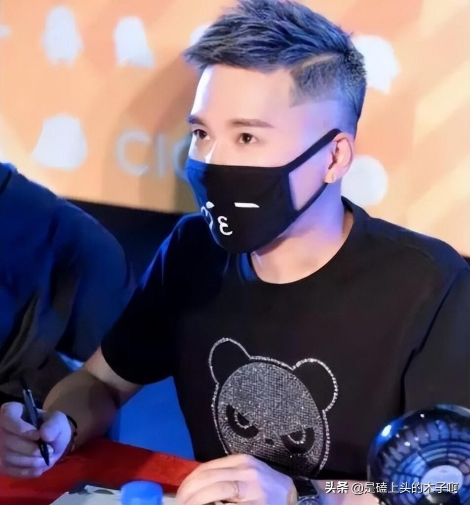 耽美作家有没有男的_神仙男作者们