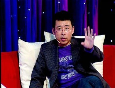 ​阿丘为什么离开央视去哪儿了目前的去向？阿丘简历老婆是朱迅吗？