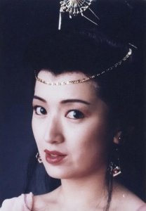 ​女星龚慈恩：情断黄日华，两任丈夫“背叛”她，60岁坚强优雅