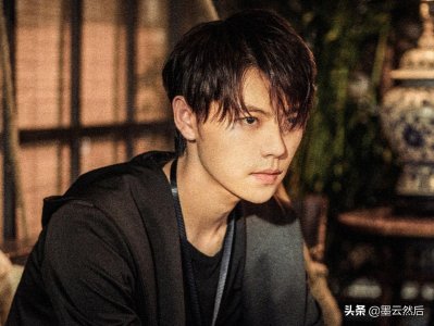 ​盗墓笔记张起灵是谁(揭秘《盗墓笔记》，神秘人也叫张起灵？他的塌肩膀跟张家古