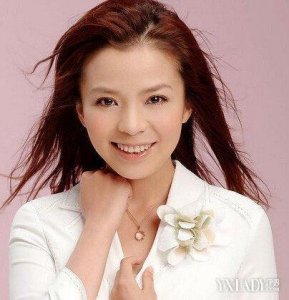 ​央视主持人朱迅简历 揭秘其老公王志的近况