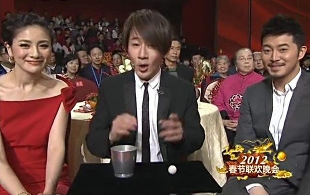 2012年春晚吓人（刘谦回忆2012年春晚魔术）