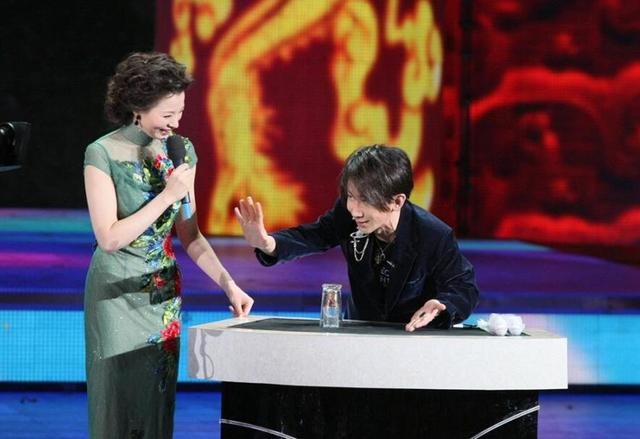 2012年春晚吓人（刘谦回忆2012年春晚魔术）