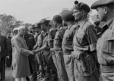 ​1962年中印冲突，32天全歼印度大军，中国完胜后其他国家什么反应
