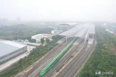 ​复兴号“绿巨人”来啦