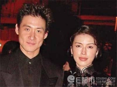 ​张学友承认出轨女助理近照真的吗,罗美薇张学友各玩各的离婚了吗