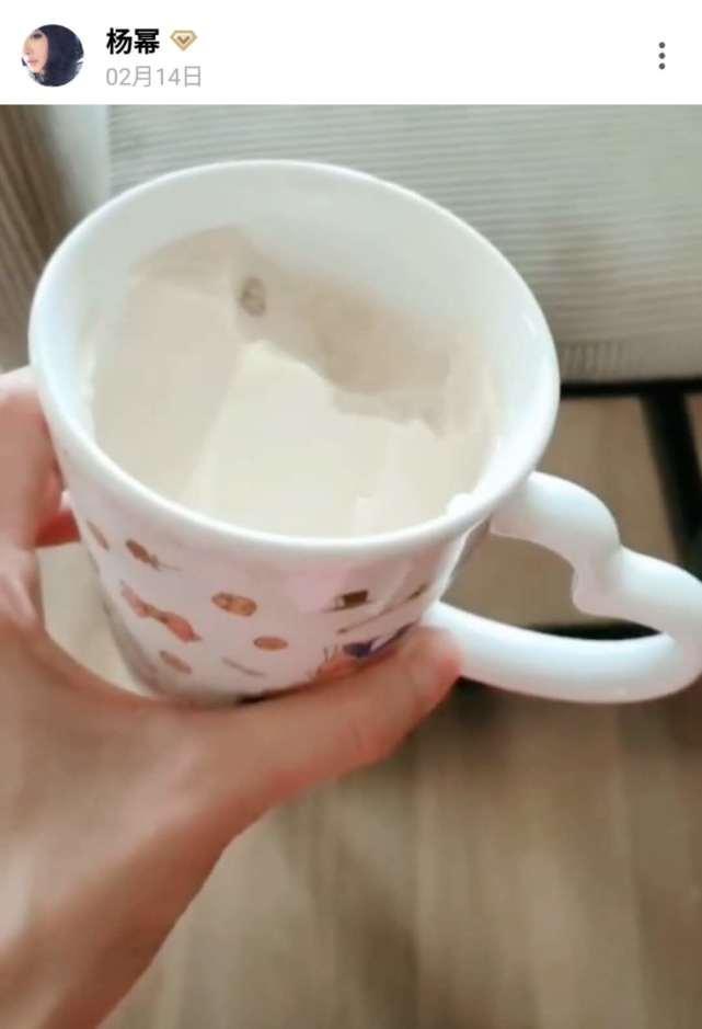 女明星晒体重：杨幂被赞神仙体质张馨予的最真实迪丽热巴不要太皮