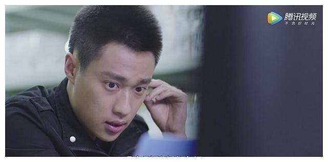 他是厉致诚手下最帅的兵，参加过《明日之子》，女友是中戏校花！