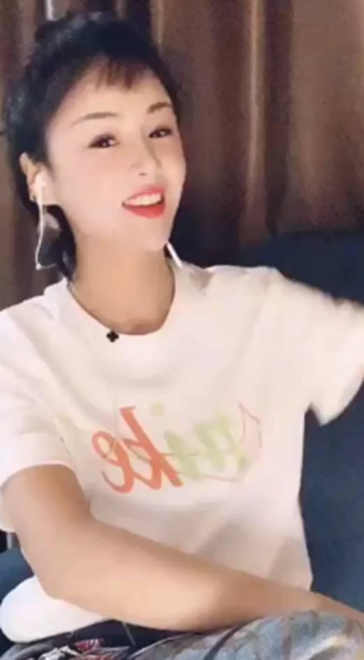 从流浪女到百万网红琼姐（花姐草根逆袭一首狂浪赚千万）(41)