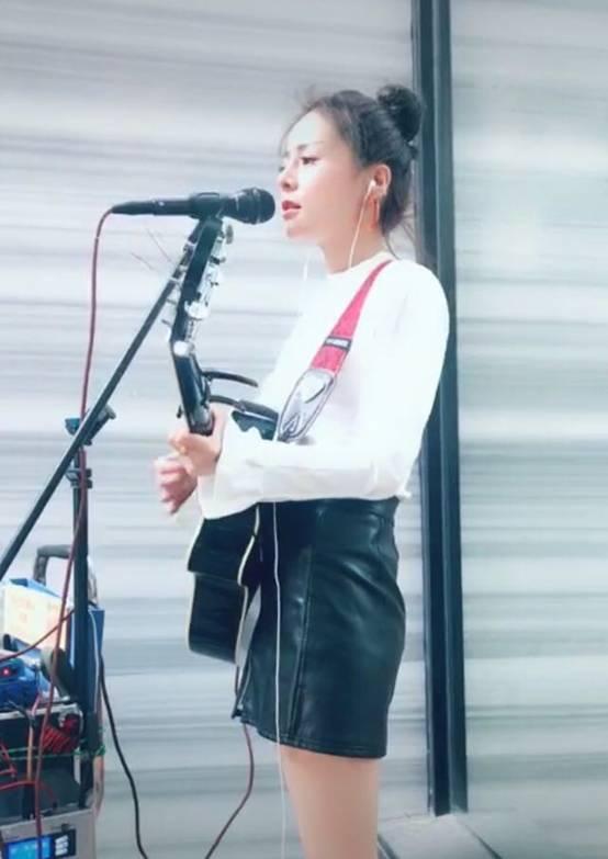 从流浪女到百万网红琼姐（花姐草根逆袭一首狂浪赚千万）(16)
