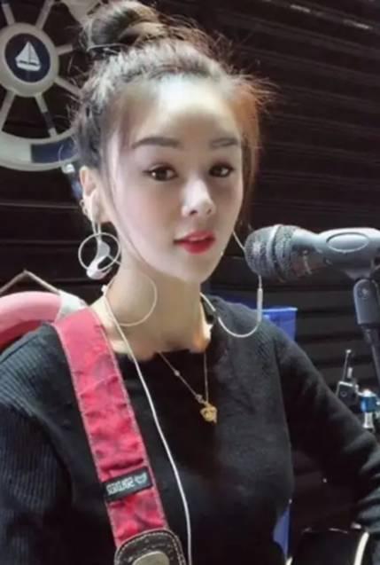 从流浪女到百万网红琼姐（花姐草根逆袭一首狂浪赚千万）(39)