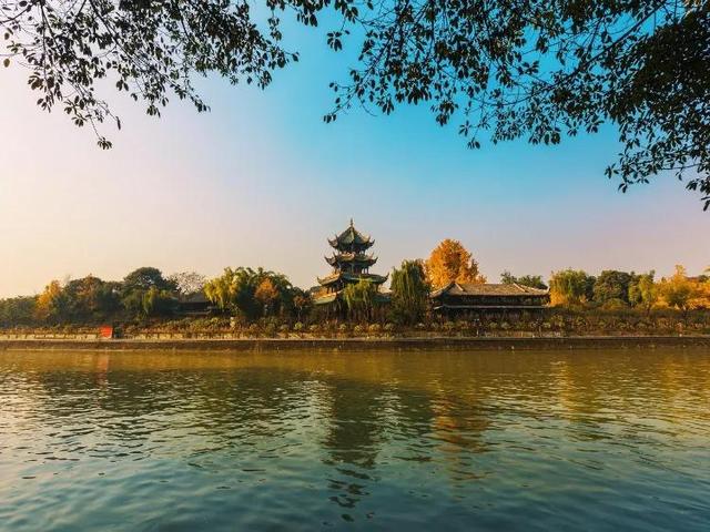 一般去成都必去的十大景点（不可错过的24个旅游景点）(17)