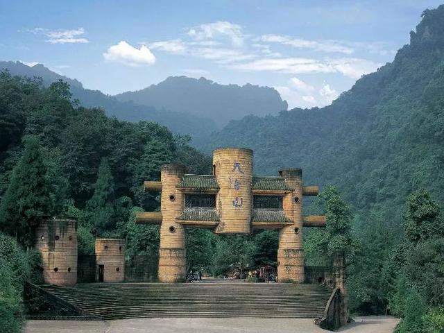 一般去成都必去的十大景点（不可错过的24个旅游景点）(14)