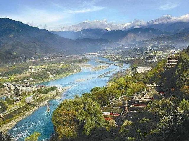 一般去成都必去的十大景点（不可错过的24个旅游景点）(4)