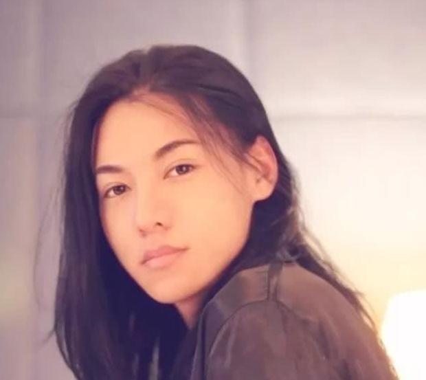 腾讯第一“伪娘”,他是最会化妆的设计师